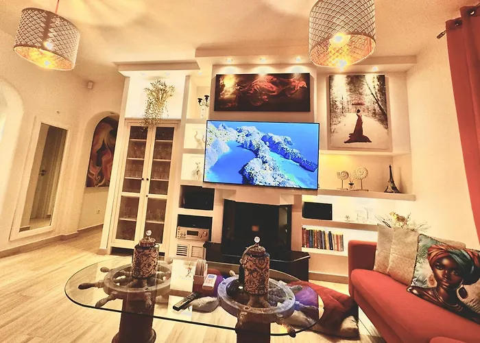 Apostolis House
